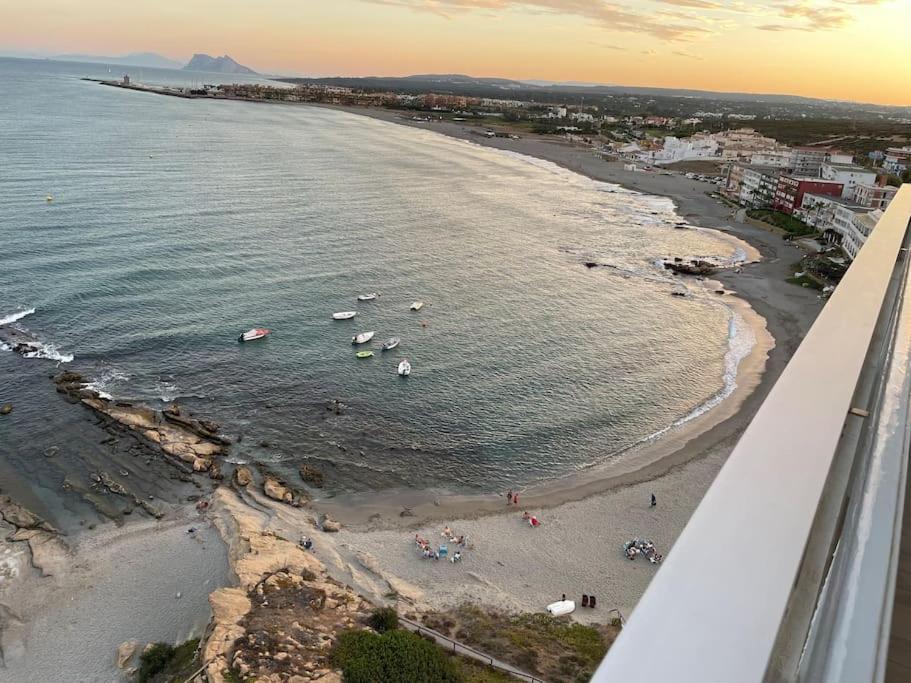 Maravilloso Apartamento En Primera Linea De Playa. 토레과디아로 외부 사진